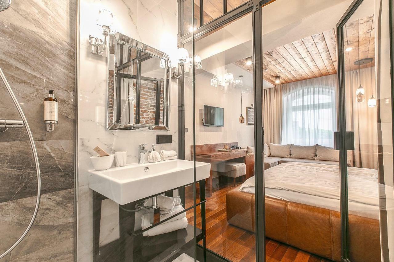 גדנסק Apartamenty Chleb I Wino מראה חיצוני תמונה A bathroom in a hotel